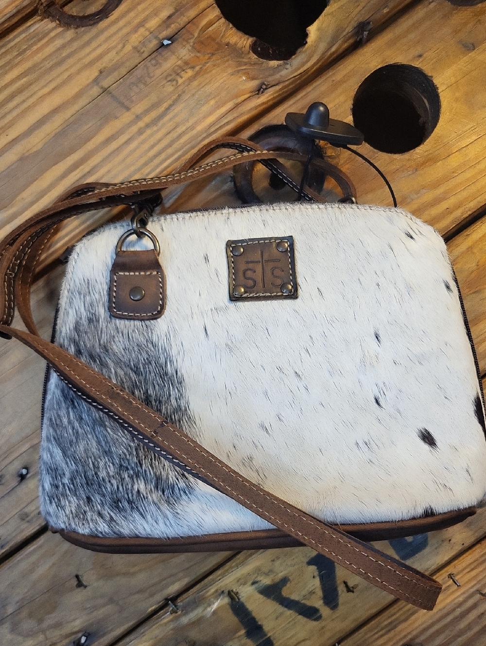 STS Ranchwear White and Brown Hair-on-Hide Crossbody Purse